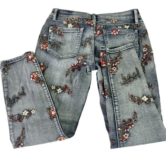 Laurie Felt Jeans Womens 4 Vintage Blue Classic Denim Embroidered Slim Leg Jean - Picture 4 of 15